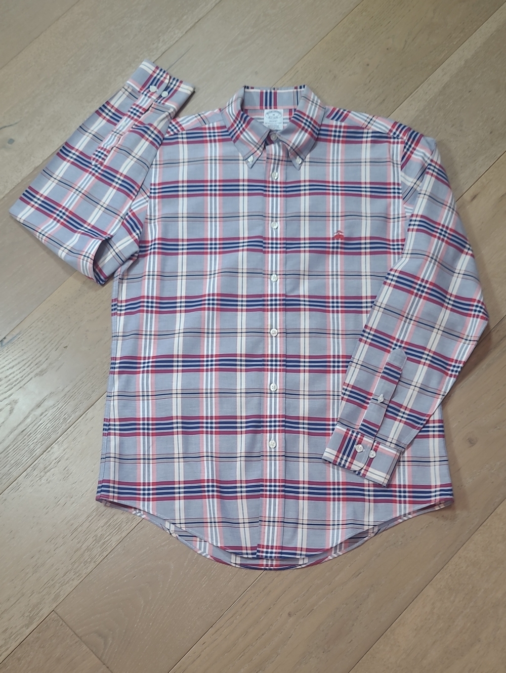 EUC Brooks Brothers Regent Shirt Men's sz M 100% Red/Blue/White Plaid Long Sleev